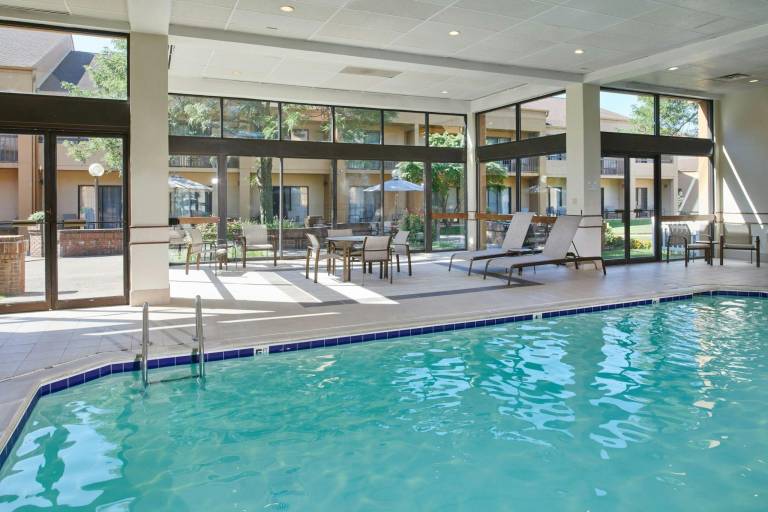 Courtyard by Marriott Detroit Dearborn — photo 2