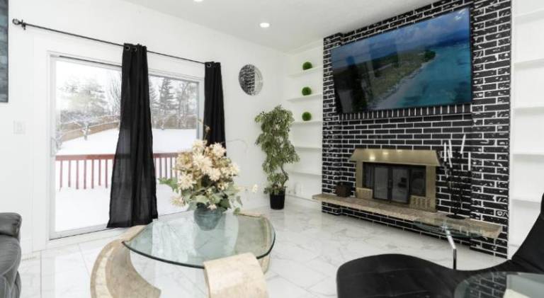 Modern and luxury 3500 sq feet house jetted tub over 10000 sq feet lot — photo 5