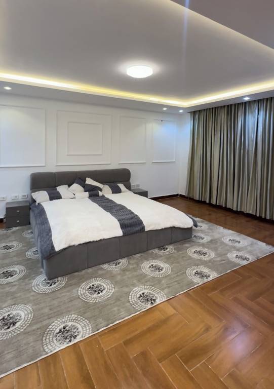 House  Urael