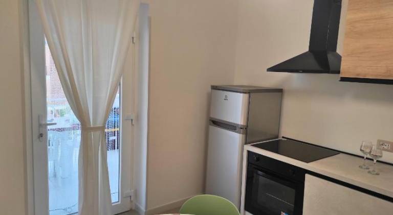 Apartment with jacuzzi — photo 4