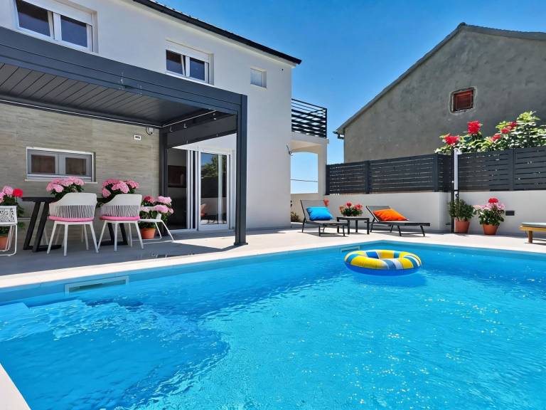 Ferienhaus in Maslenica, Kroatien für max. 4 Personen, Ferienhaus in Maslenica, Kroatien für max. 4 Personen,