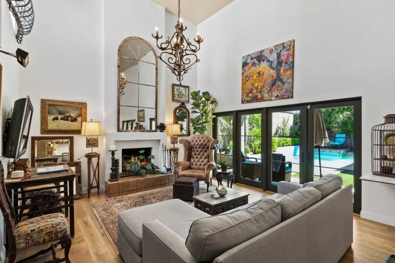 Desert Jewel Comfort Style Art BBQ Pool