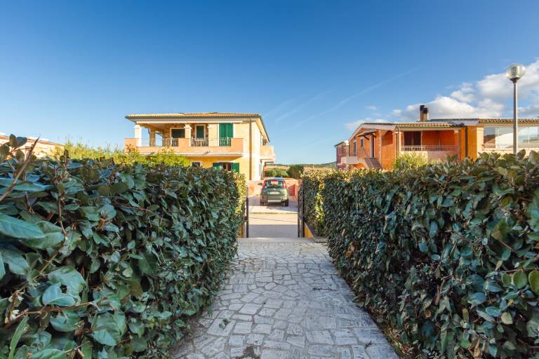 Family-friendly holiday apartment with yard | Pets allowed — photo 5