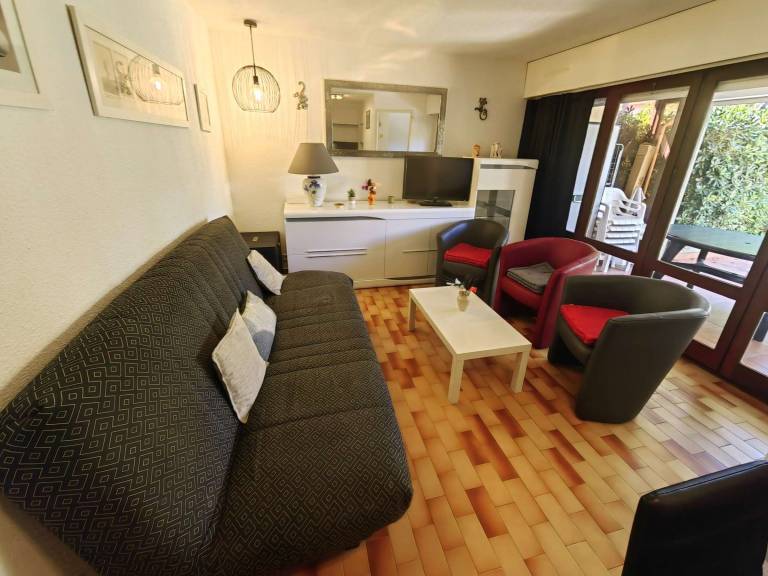 Pleasant rental apartment with pool | Close to the beach | Pets allowed — photo 2