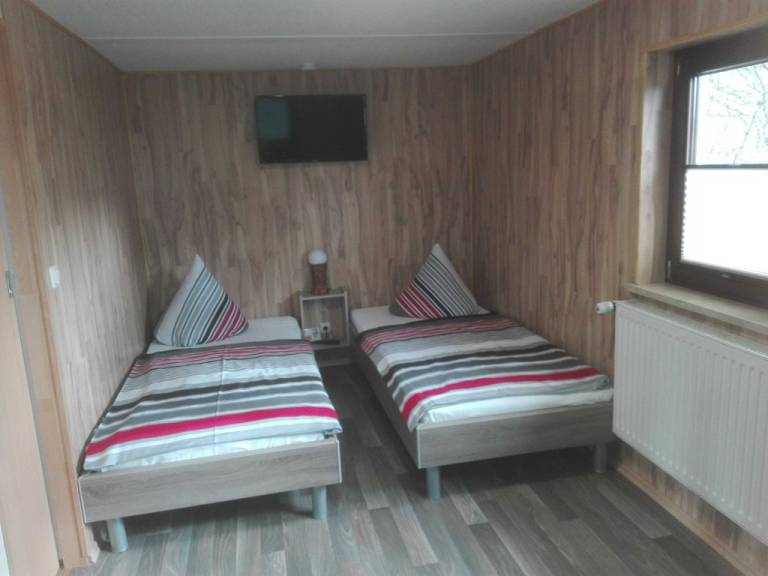 Ferienbungalow 1
