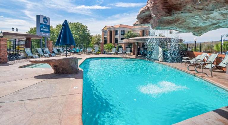Best Western Coral Hills — photo 4