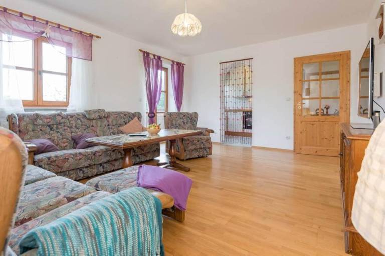 Ferienwohnung Bergmann (DE Burgkirchen an der Alz) - Bergmann Johann - 022 — photo 3