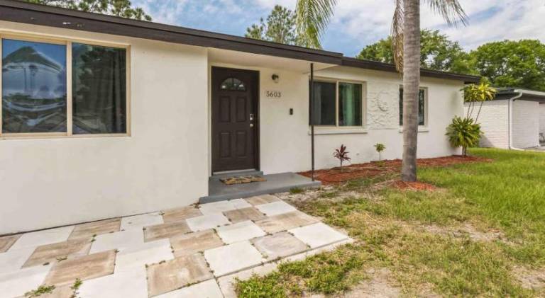 Vacation home for 10 persons — photo 4