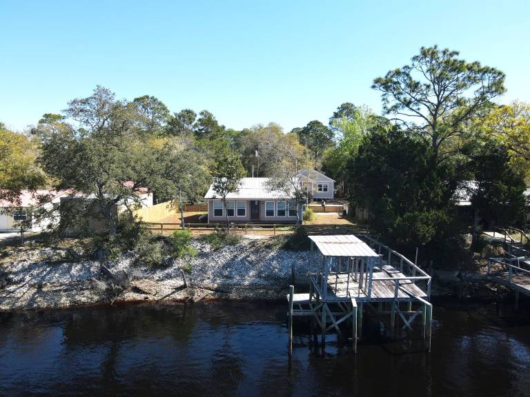 House Carrabelle