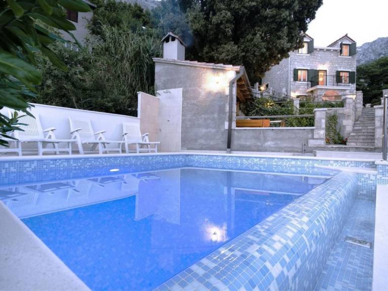 Fully equipped ample house with terrace, yard & private pool | Nature view | Pets allowed — photo 5