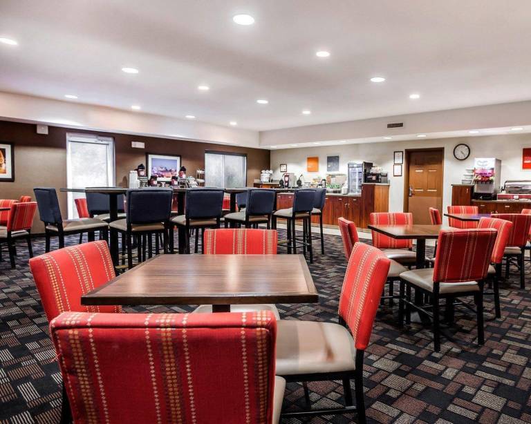 Comfort Suites Independence - Kansas City — photo 4