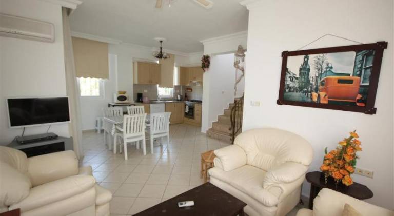 Villa with terrace, private pool & yard — photo 2