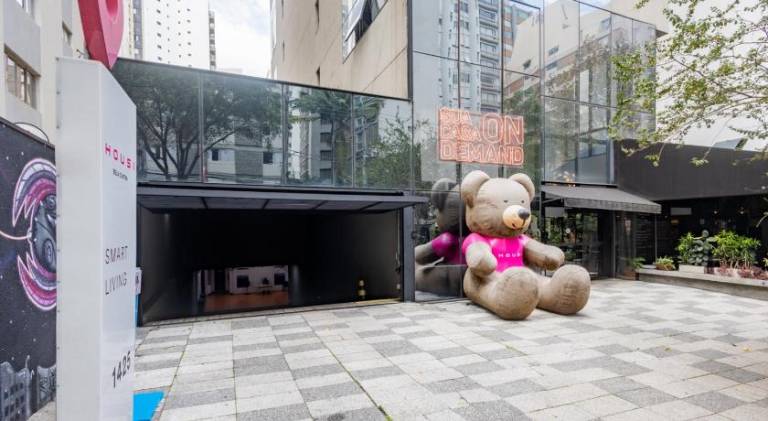 Housi Bela Cintra in Paulista
