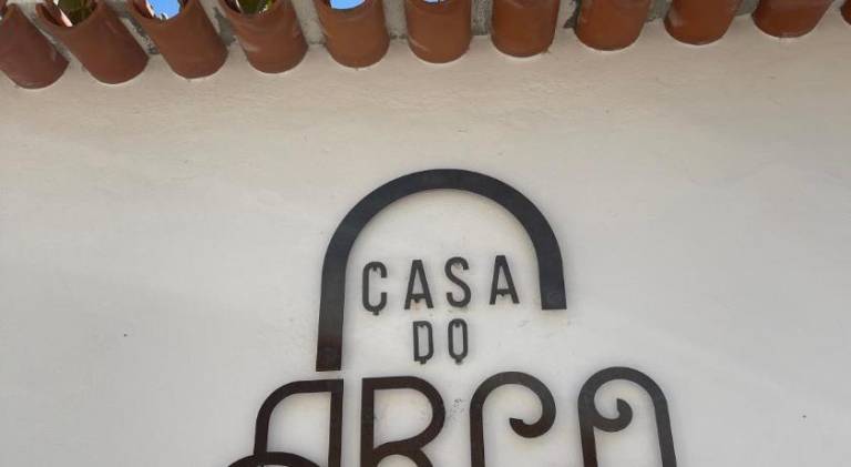 Fully equipped charming vacation home with BBQ, patio & yard | Good for workation | Dogs allowed in Leiria