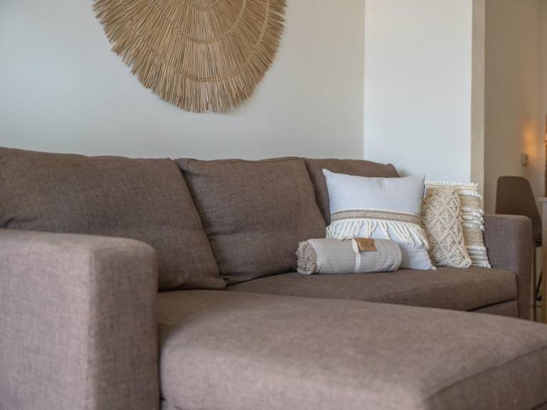 Holiday apartment with grill, pool & patio | Sea view — photo 4