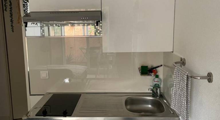 Holiday apartment with patio & garden — photo 5
