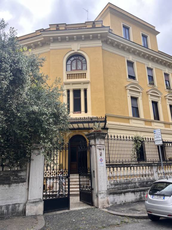Appartamento di design in una villa storica a Porta Pia