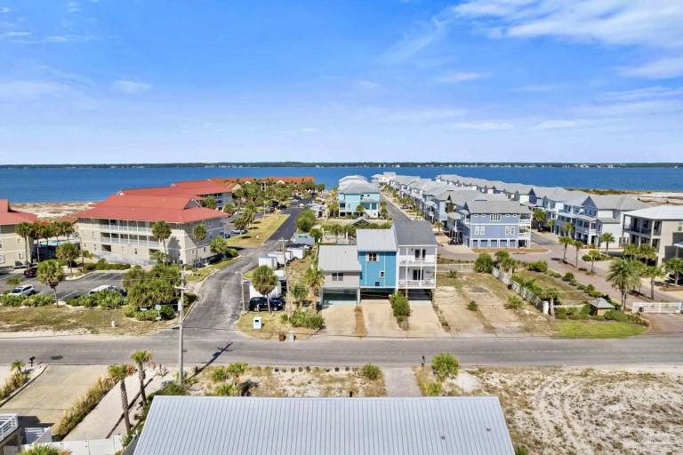 Island Cottage — photo 4