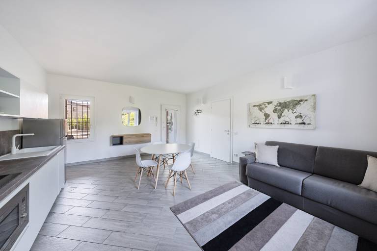 Rental apartment with terrace & pool — photo 5