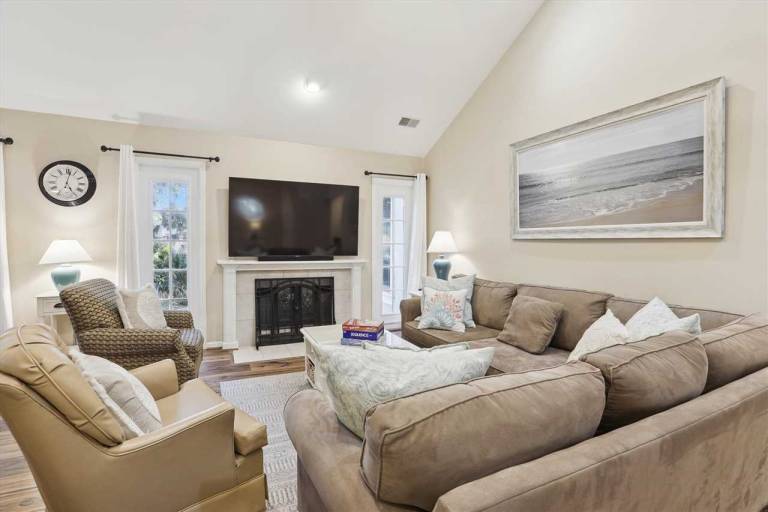 193 Evian @ Shipyard Pet-Friendly Golf, Pool & Tennis Walk to Beach — photo 4