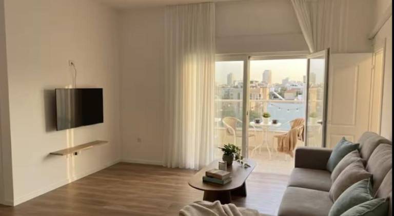 Pleasant rental apartment with terrace | Next to Neve Tzedek | Dogs allowed — photo 2