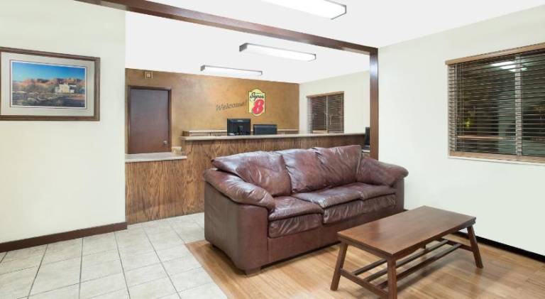 Super 8 By Wyndham St. George Ut — photo 4