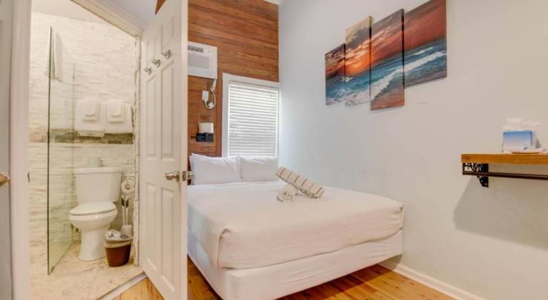 Rental apartment | Next to Southernmost Point in Key West, FL
