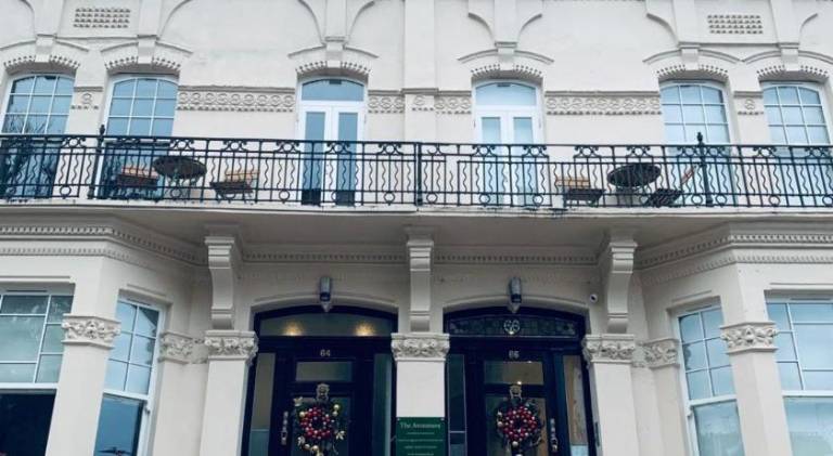 Bed and breakfast West London