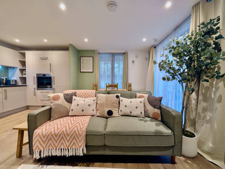 Apartment  Leyton