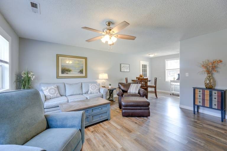 New Bern Abode w/ Yard  2 Mi to Neuse River — photo 5