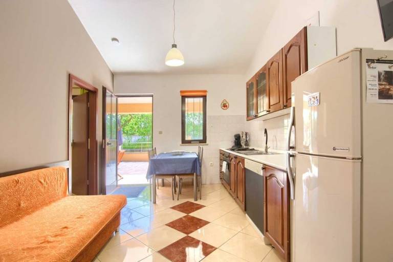 Holiday apartment with grill & patio | Pets allowed — photo 4