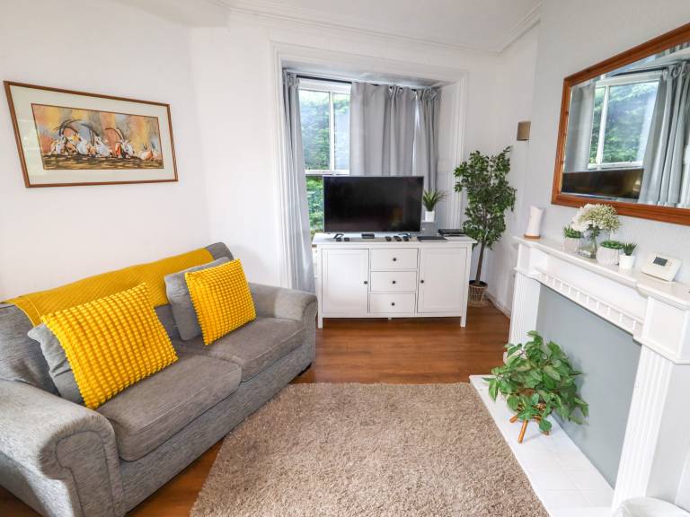 Family-oriented cottage with garden | Pets are welcome — photo 4