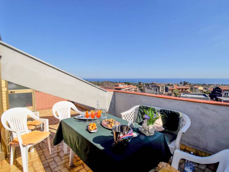 Rental apartment with terrace | Sea view — photo 2