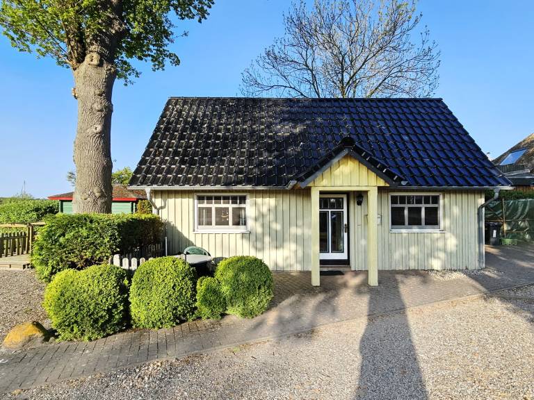 Ferienhaus in Prerow, Ostseebad Prerow - Ferienwohnung Buchentraum 1/4 f&uuml;r max. 4 Personen