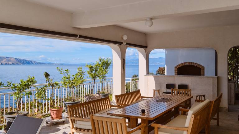 Apartman Arnia pool&beachfront by Villas Guide — photo 2