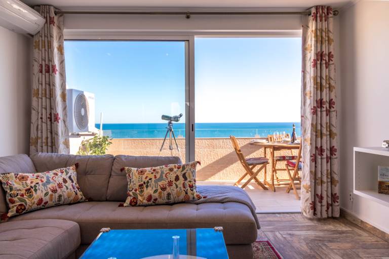 Rental apartment with yard & terrace in Albufeira