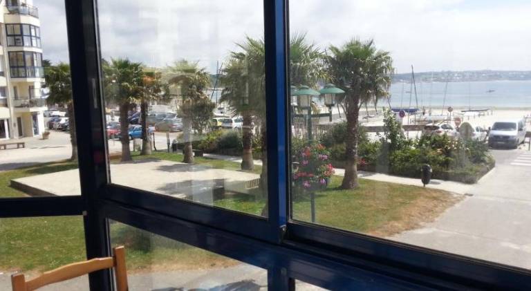 Rental apartment with patio in Plougonvelin