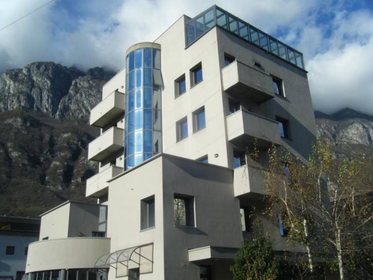 Serviced apartment with patio & yard in Darfo Boario Terme