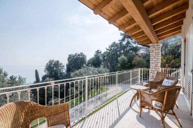 Modern and Elegant with Lake View - Apartment Villa degli Ulivi — photo 2