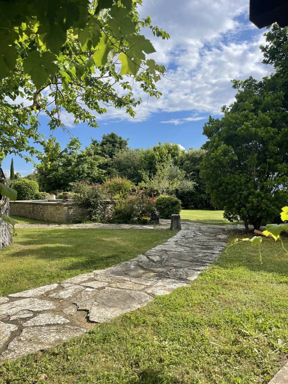 Charming Villa with Heated Pool in the Heart of Tuscany & Umbria — photo 4