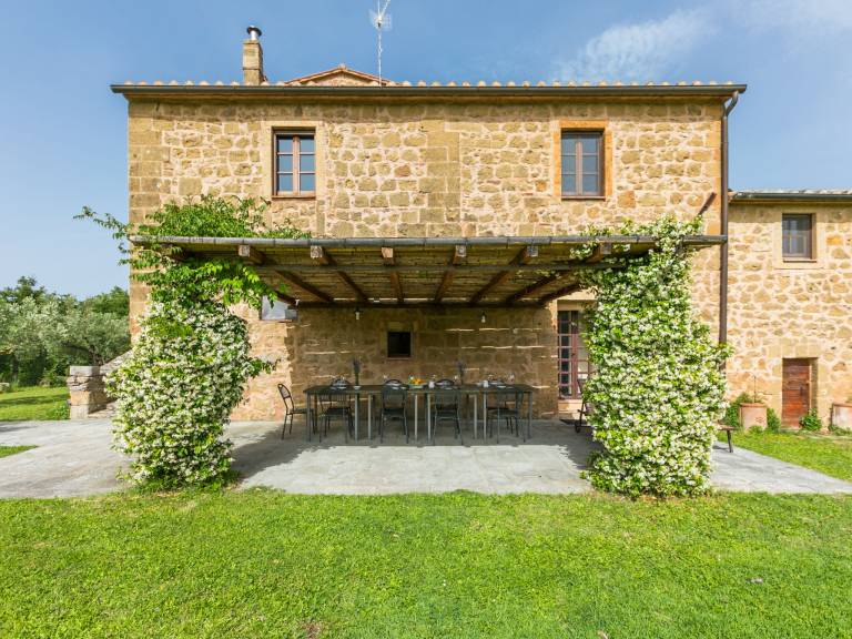 House with terrace, private pool & BBQ — photo 2