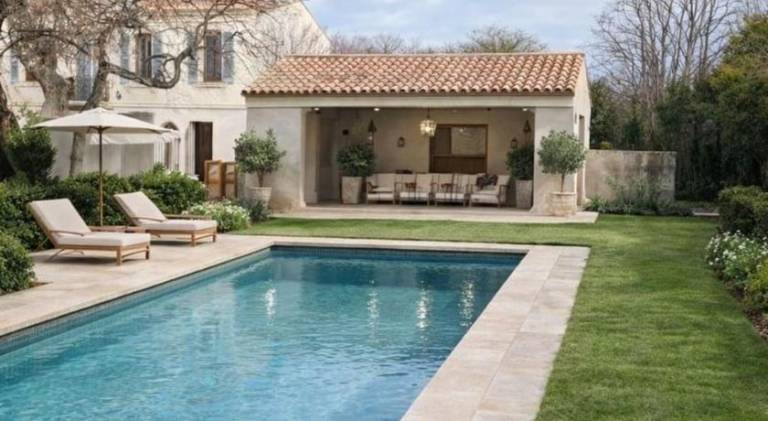 Domaine de la batelle in Arles