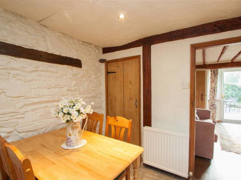 Child-friendly cottage with yard | Pet-friendly — photo 4