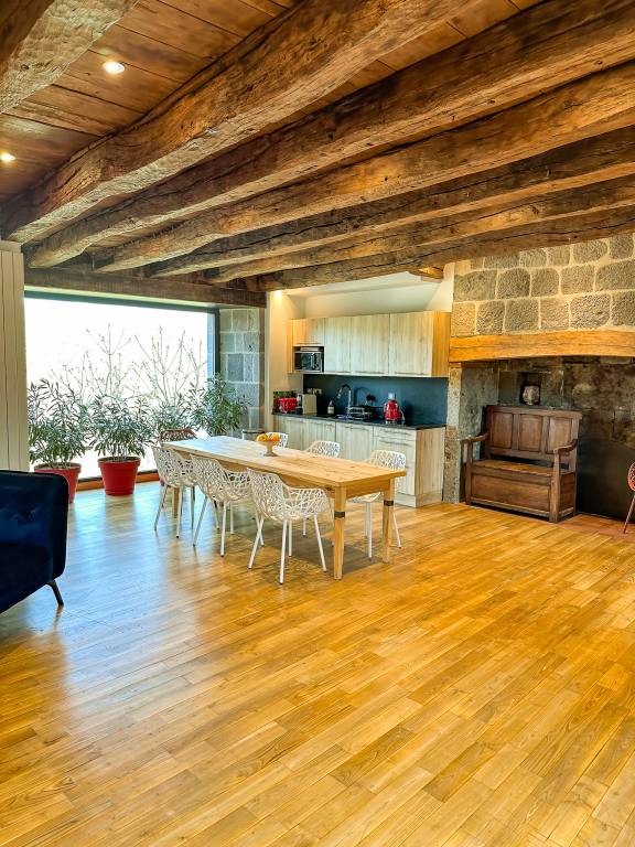 Child-friendly gite with garden, patio & barbecue | Mountain view | Pet-friendly — photo 5