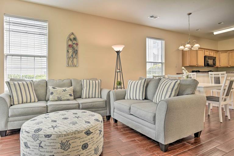First Floor Myrtle Beach Condo w Pool Access