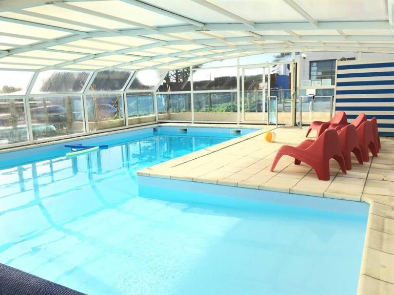 Vacation home with grill, pool & garden | Sea view — photo 2