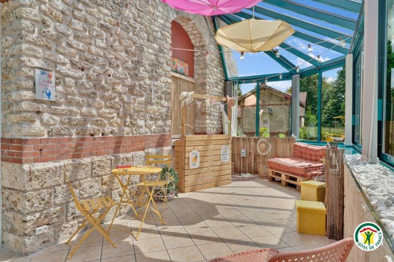 Big gite with patio, barbecue & garden | Pets allowed — photo 4