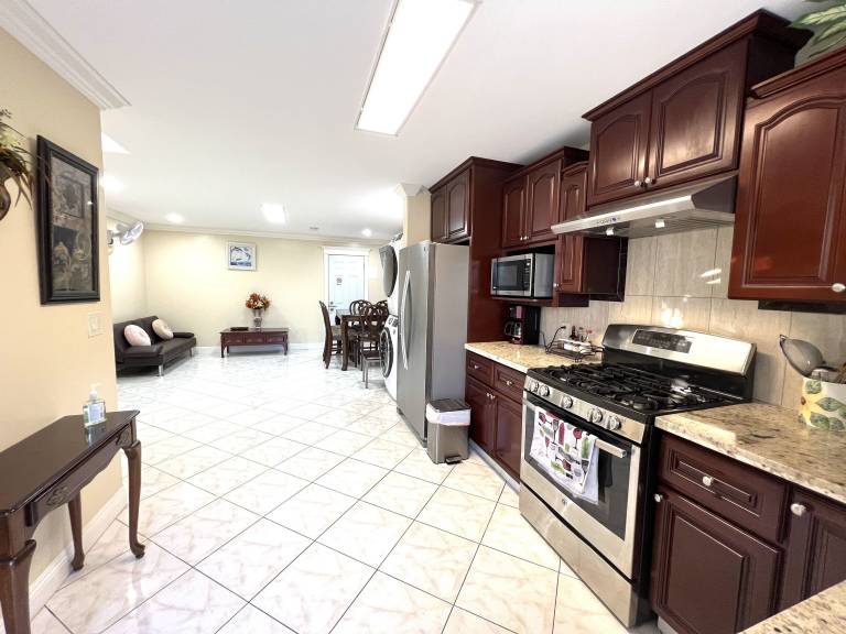 House Garden Grove