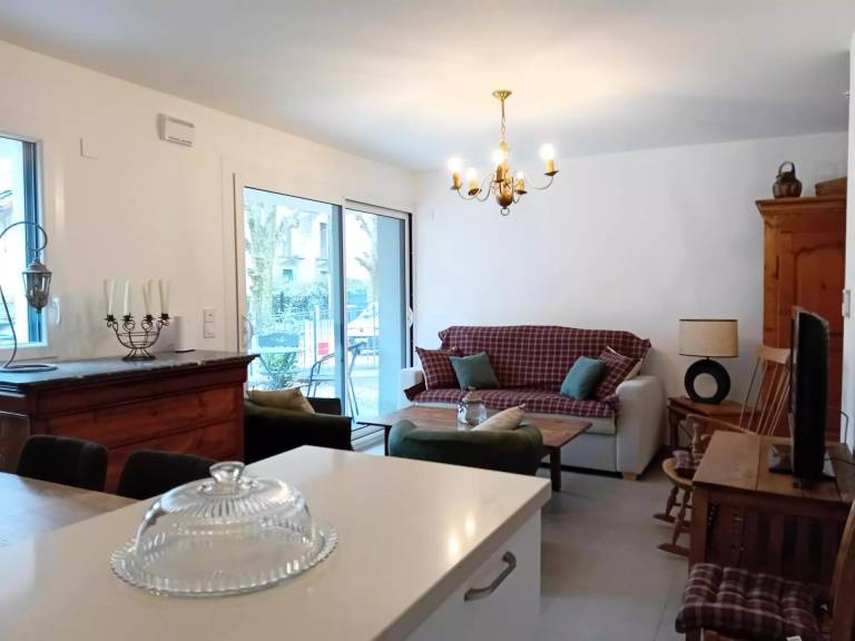 Apartment with terrace — photo 2