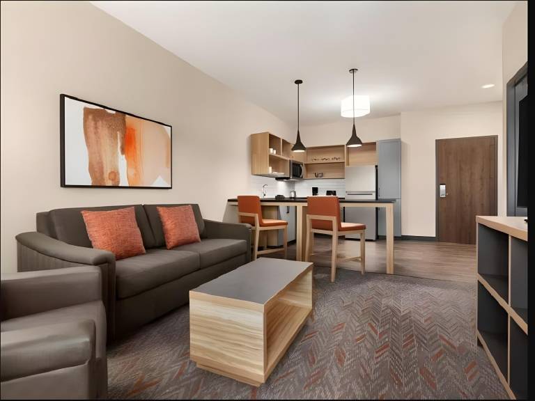 Candlewood Suites Trois Rivieres Ouest By IHG in Trois-Rivieres, QC